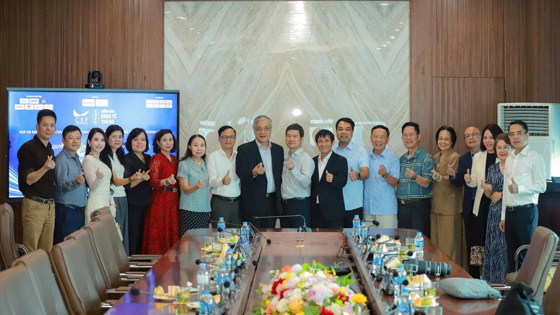 Ms. Nguyen Thi Tuyet Minh, Chairwoman of WeLead, participated in a consultation conference with the Senior Expert Council and 16 representatives from organizations and associations operating in Hanoi, September 16, 2026